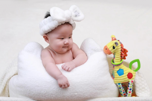 中山宝宝几个月翻身